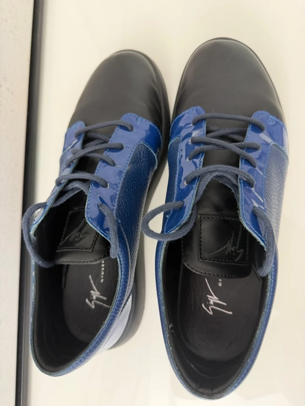 Giuseppe Zanotti Black and Blue Leather Lace-Up Sneakers - Picture 4 of 5